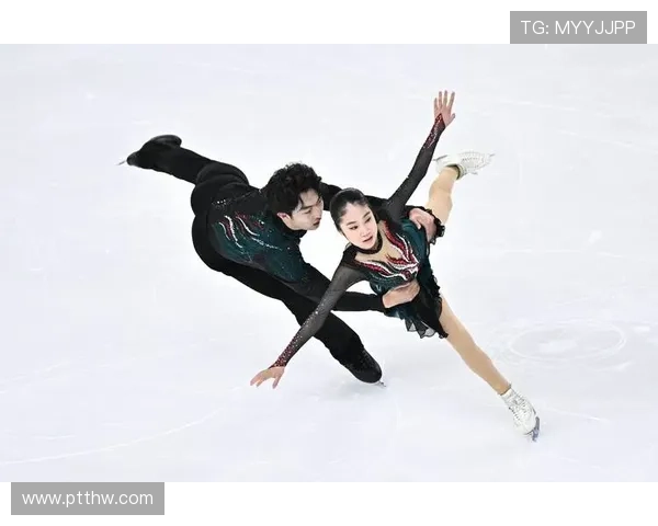 [花滑]日本组合获得双人滑项目冠军.